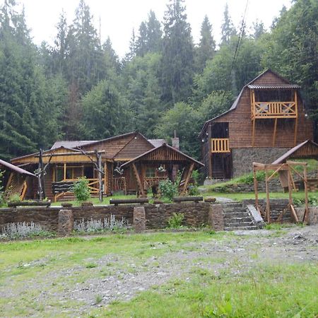 Hotel Zarinok Pilipets Exteriér fotografie