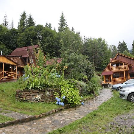 Hotel Zarinok Pilipets Exteriér fotografie