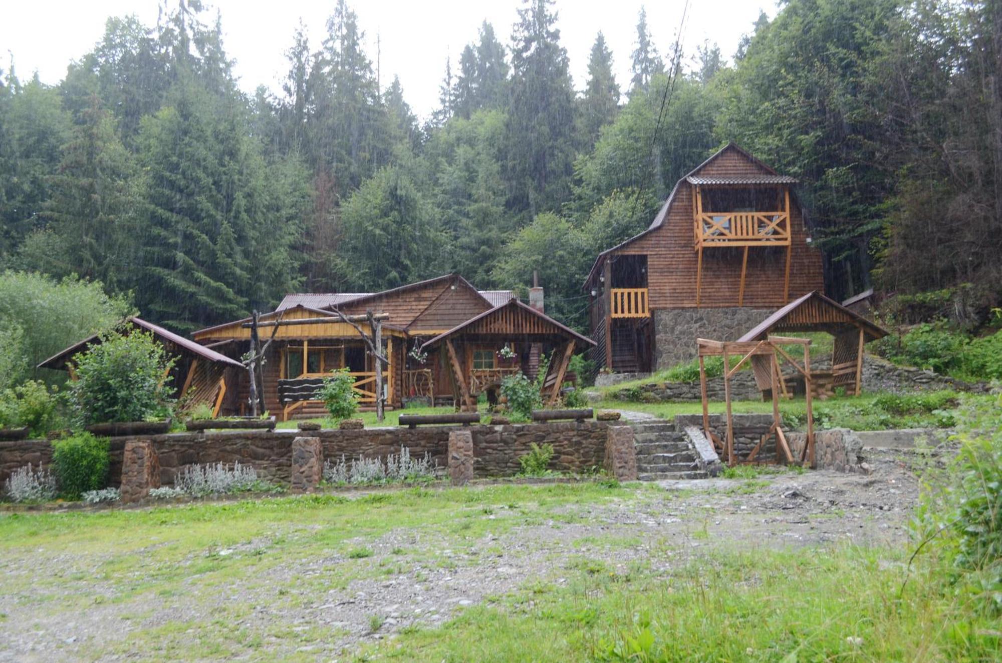 Hotel Zarinok Pilipets Exteriér fotografie