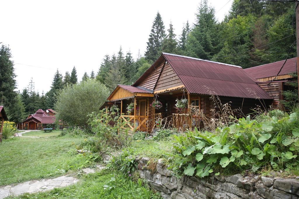 Hotel Zarinok Pilipets Exteriér fotografie